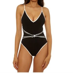 New TRINA TURK Triumph Ribbed One Piece Swimsuit Black Size 8